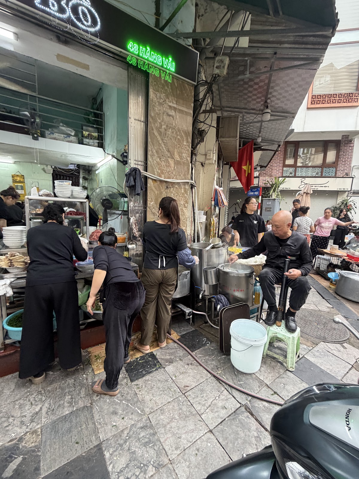 Review Phở Bò Lâm on Google Maps