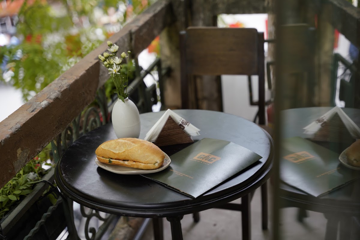 Review địa điểm Gác Bánh Mì & Cafe trên Google Maps