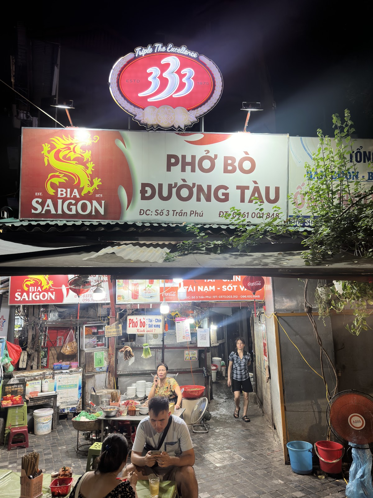 Review địa điểm Phở Bò đường tàu trên Google Maps