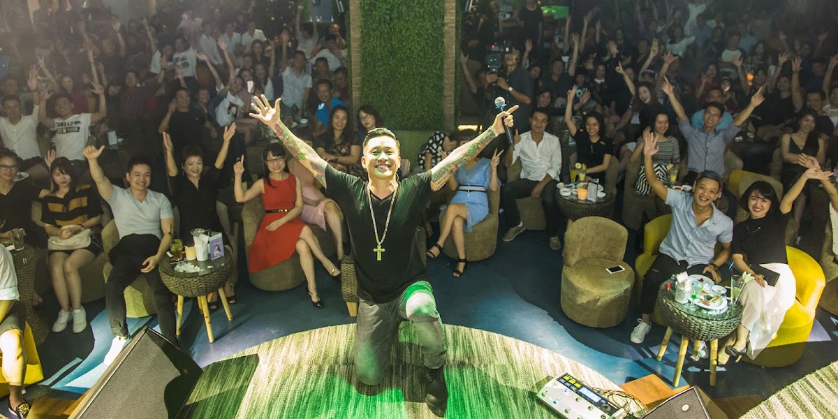Review địa điểm Trixie Cafe & Lounge trên Google Maps