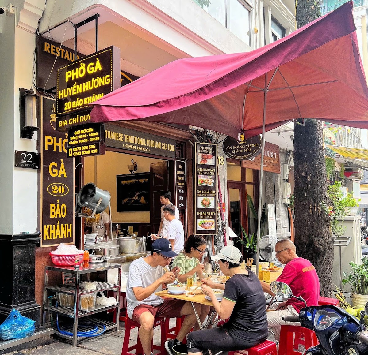 Review Huyền Hương Chicken Phở on Google Maps