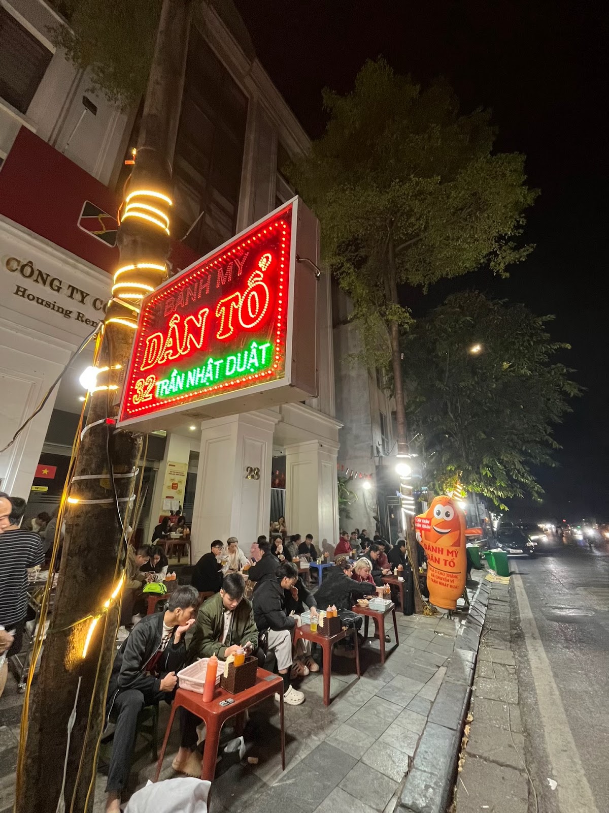 Review địa điểm Bánh Mỳ Dân Tổ Chuẩn Gốc - 32 Trần Nhật Duật trên Google Maps