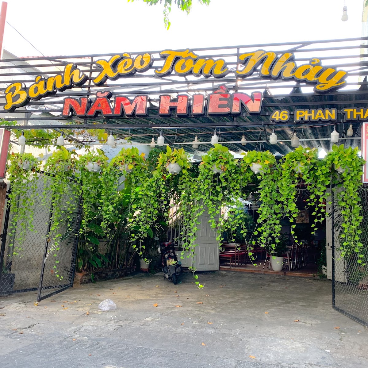 Review địa điểm Ẩm Thực Năm Hiền - Bánh Xèo Tôm Nhảy trên Google Maps